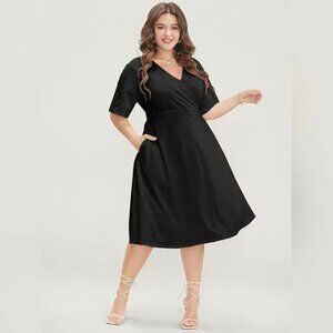 NWT 10 M BloomChic Black Solid Laser Cut Surplice Neck Knee Dress